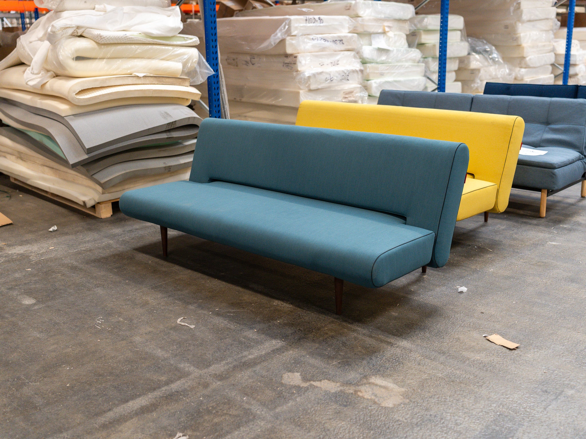 Unfurl sovesofa Elegance Petrol