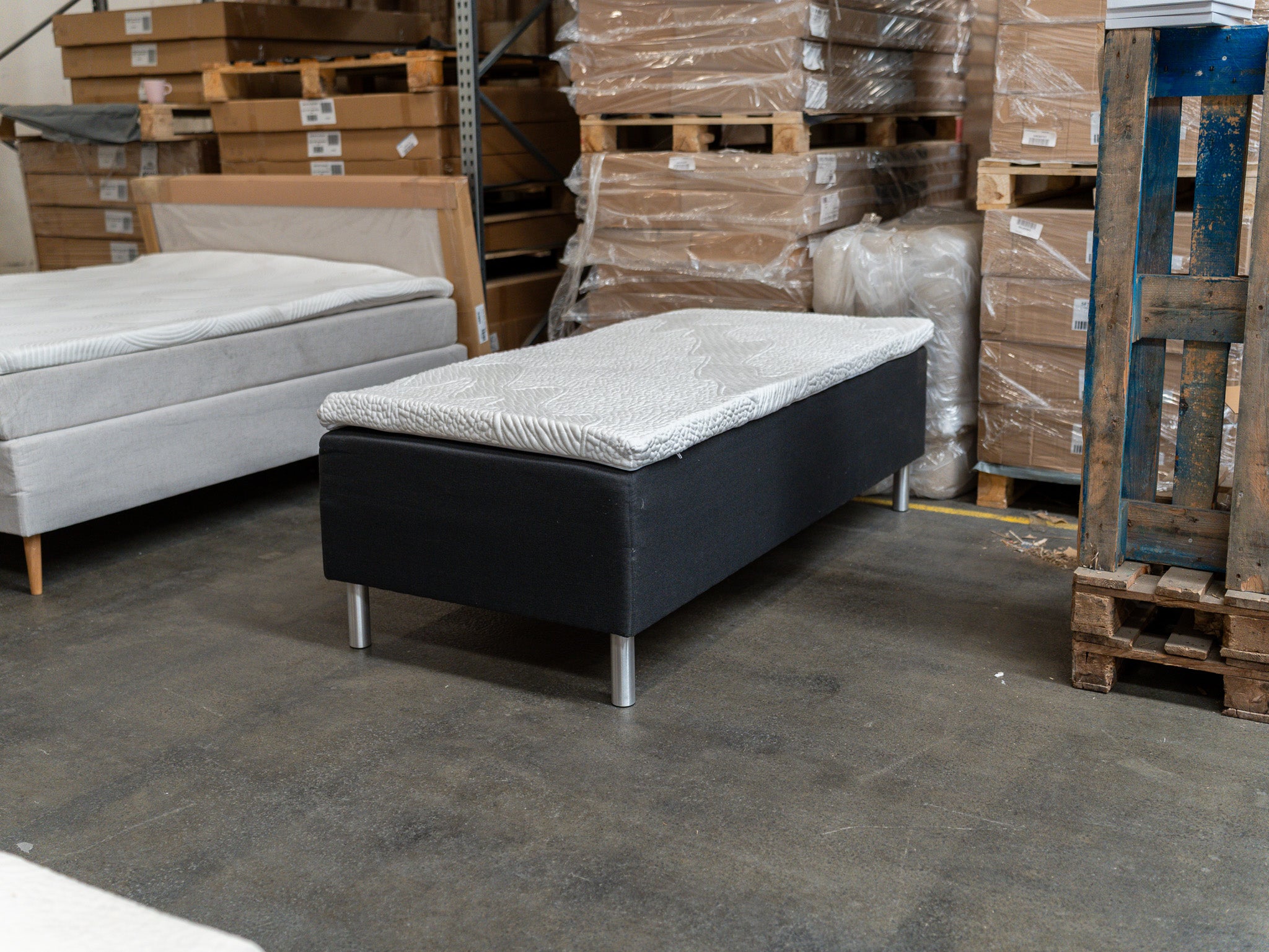 Boksmadras 90x200 mørkegrå