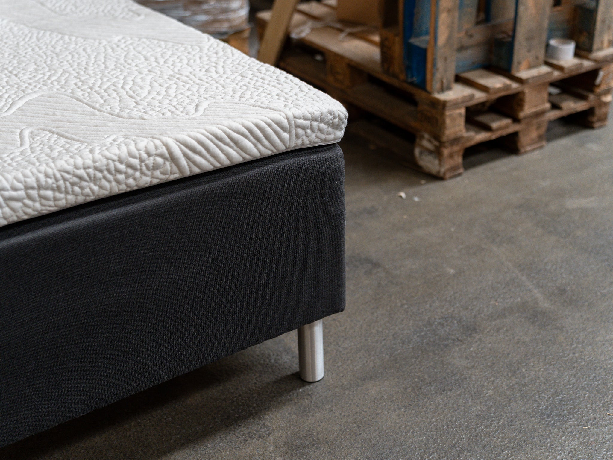 Boksmadras 90x200 mørkegrå