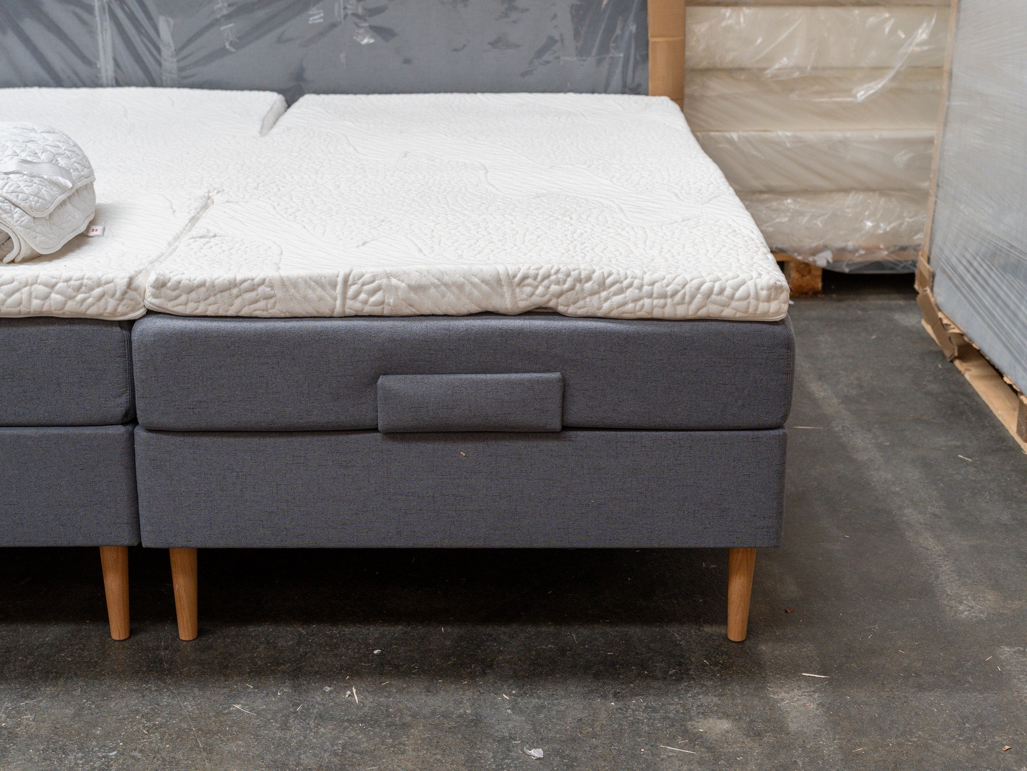 Elevation 210x210 mørkegrå