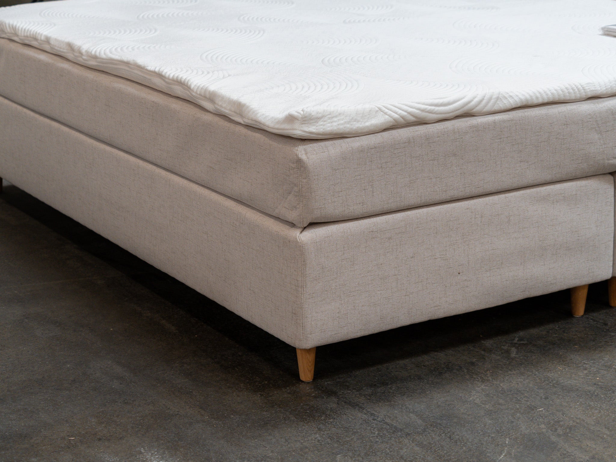 Retur - Kontinental | Kontinental (Sand) 180x210