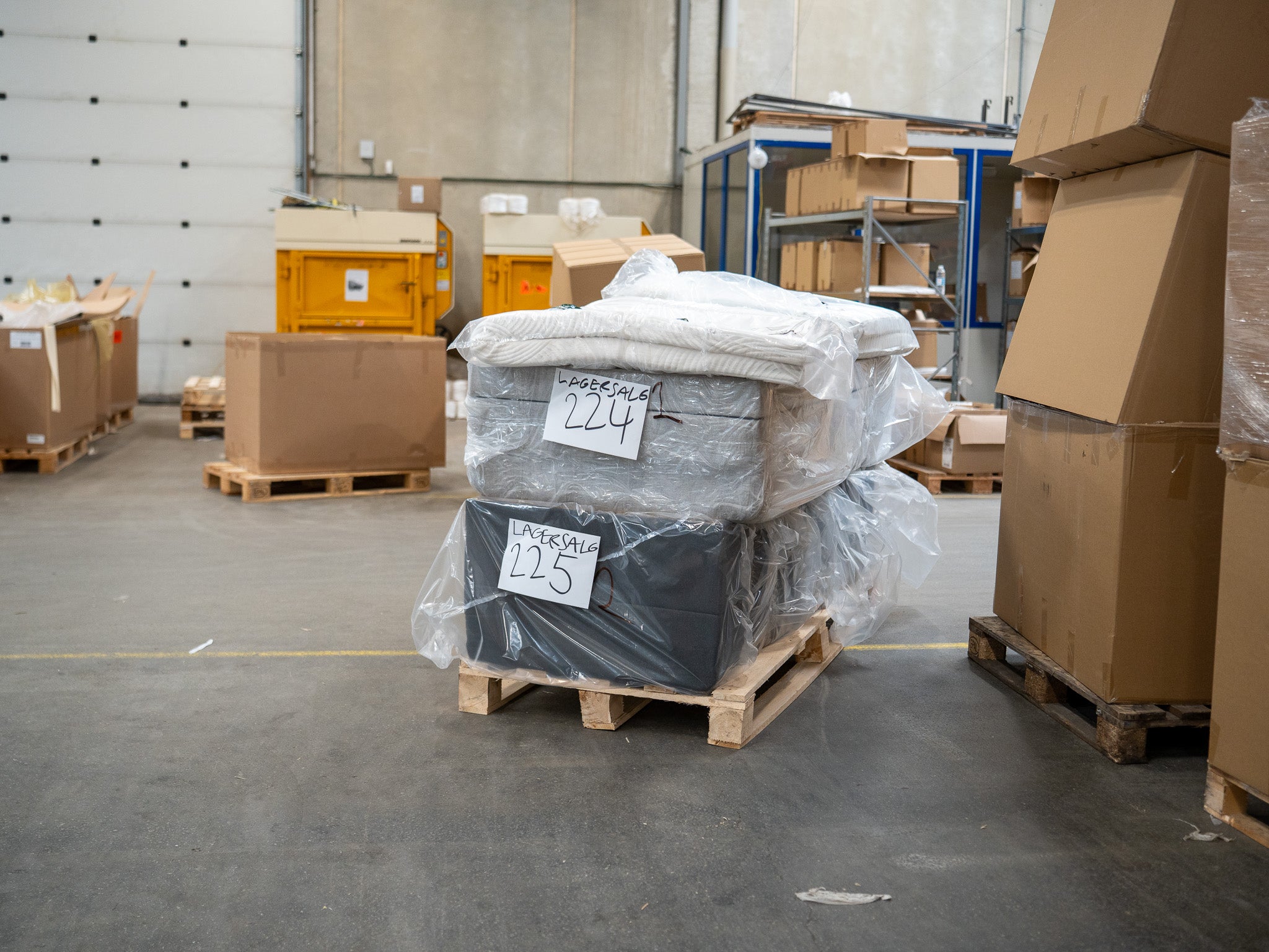 Bokselevation 90x200 grå