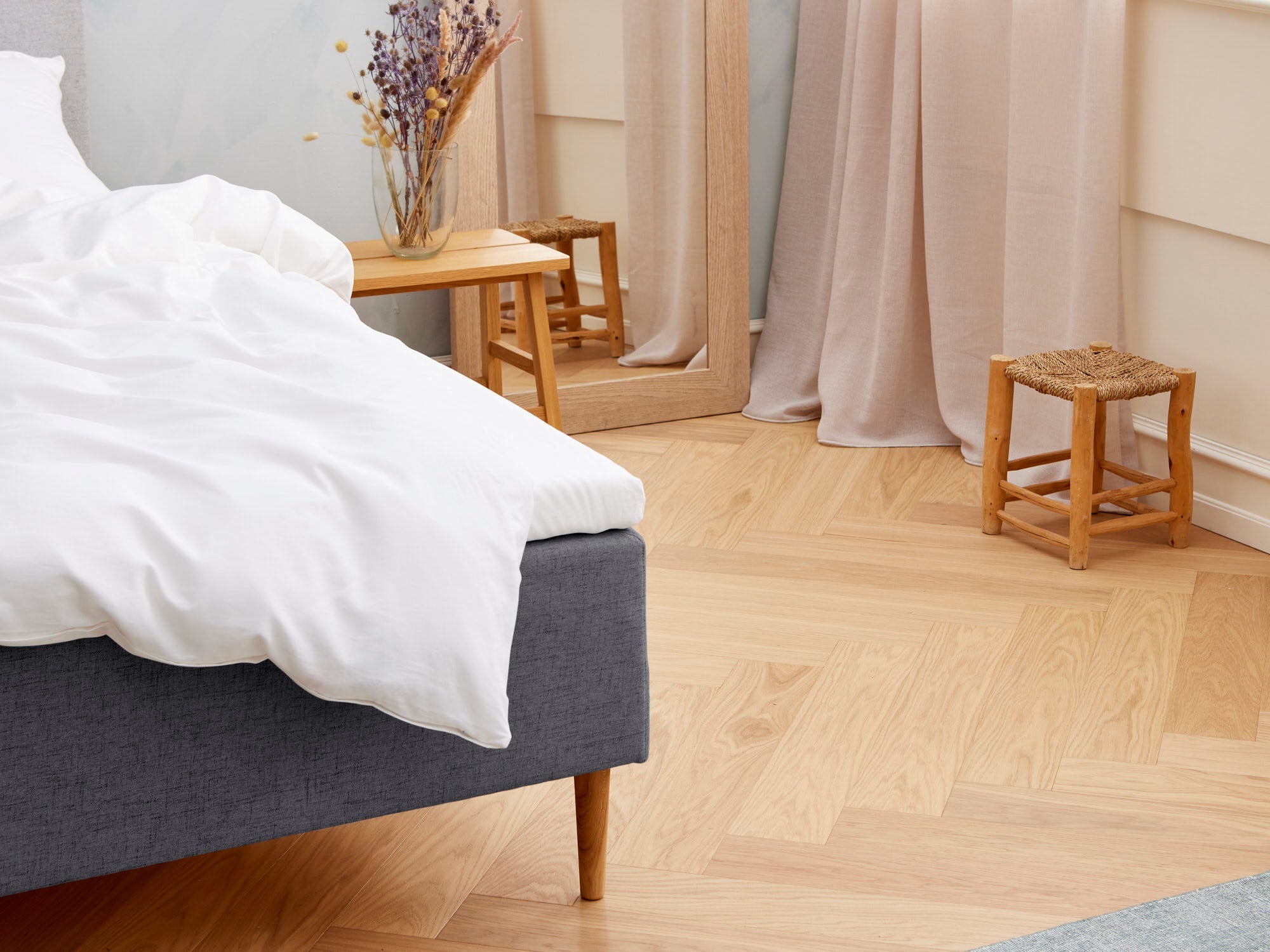 Majestæt - Kølende | Boxmadras (Antracit) 120x200 cm.