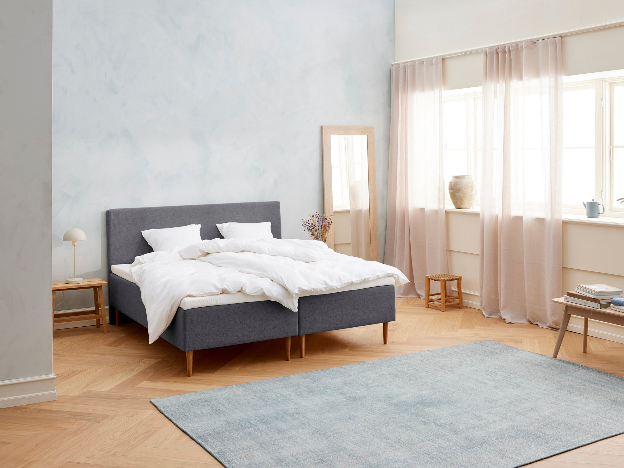 Majestæt - Kølende | Boxmadras (Antracit) 180x210 cm.