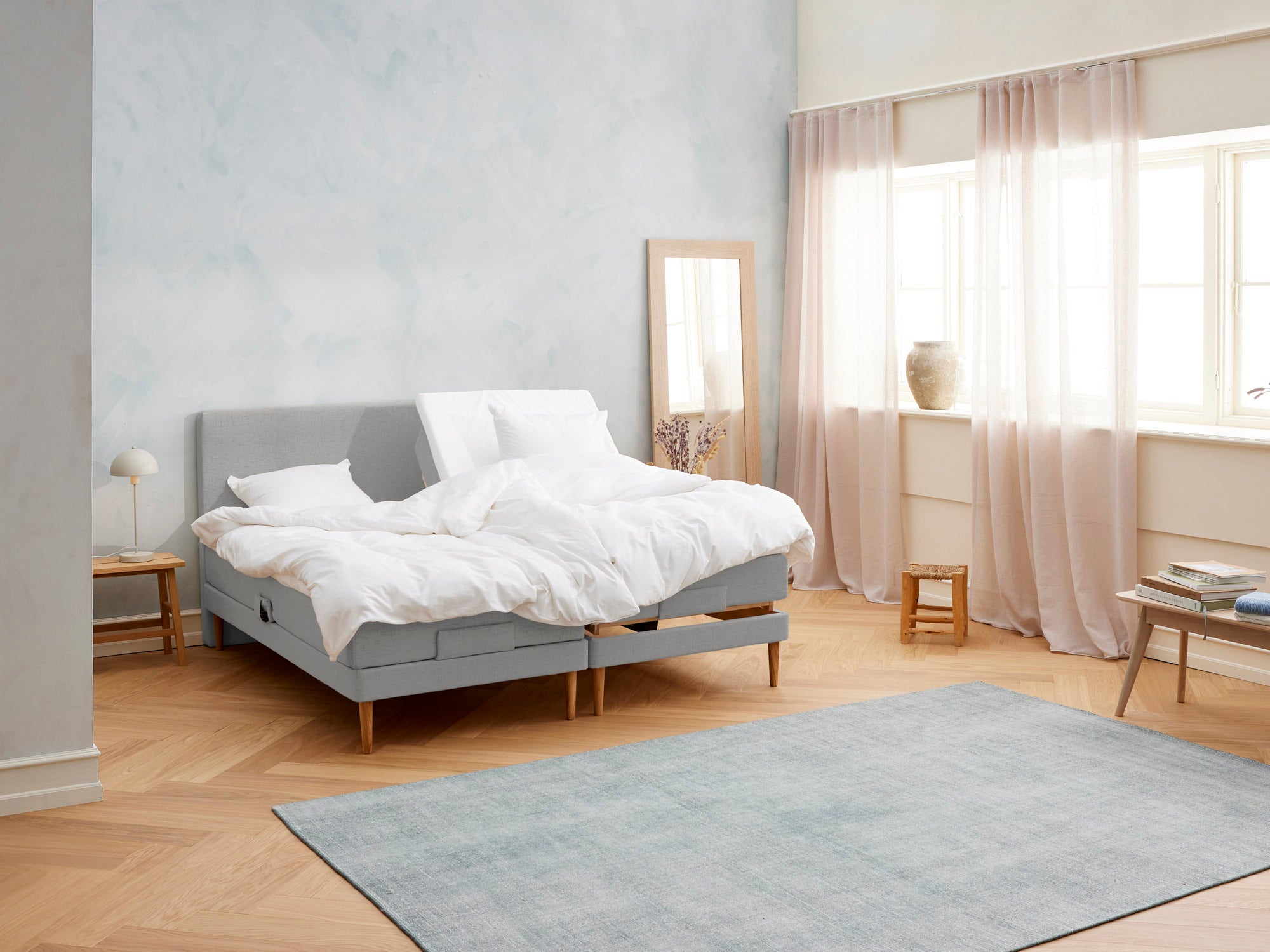 Monark - Kølende | Elevation (Lysegrå) 210x210 cm.
