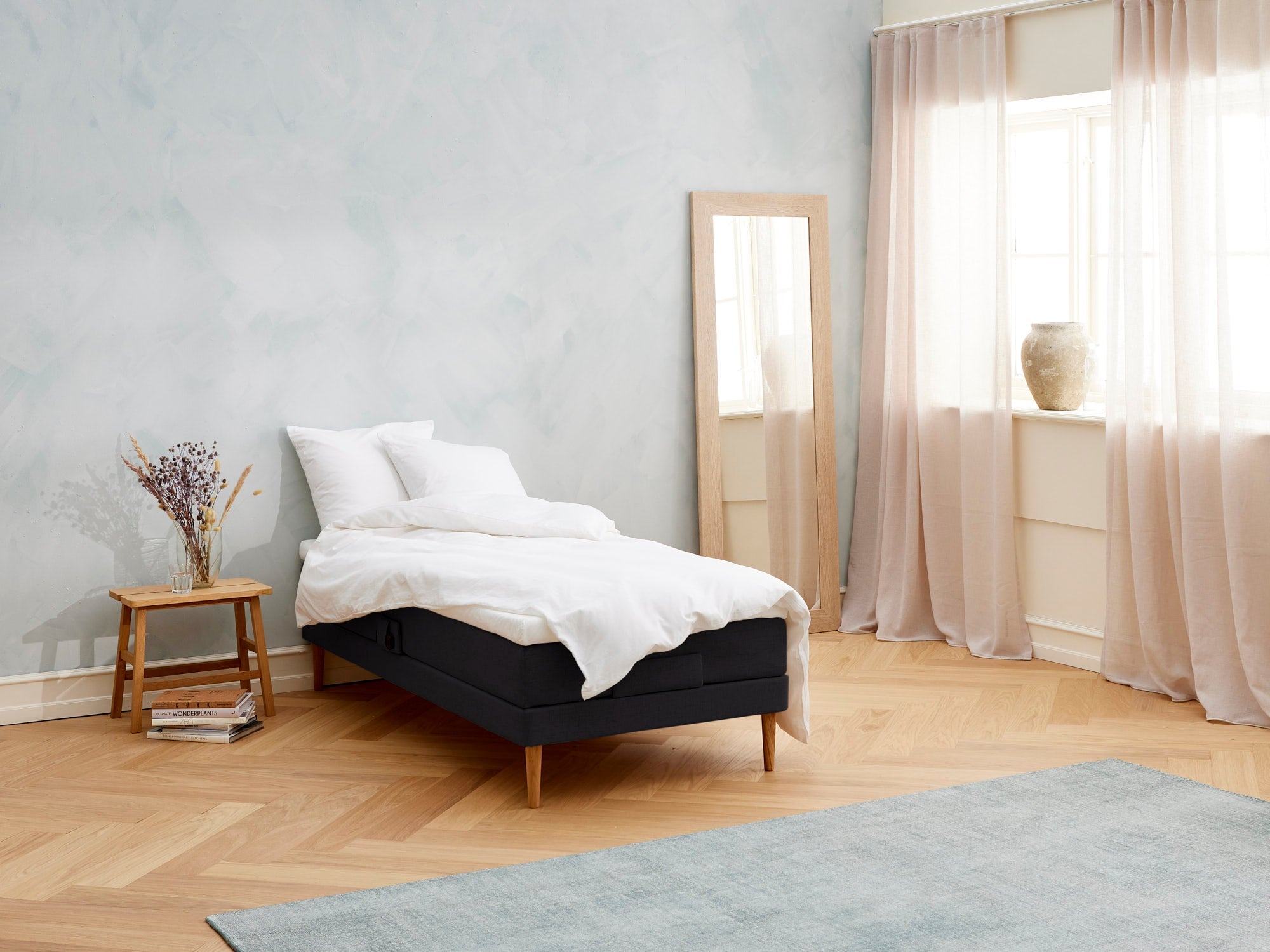 Majestæt - Kølende | Elevation (Sort) 80x200 cm.