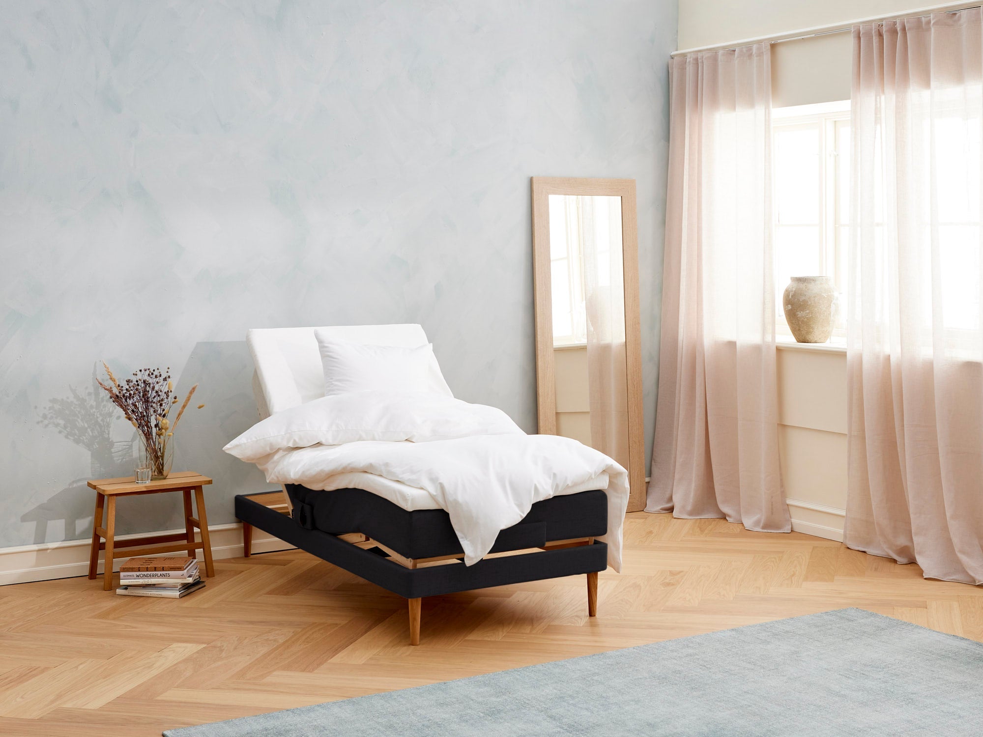 Majestæt - Kølende | Elevation (Sort) 90x210 cm.