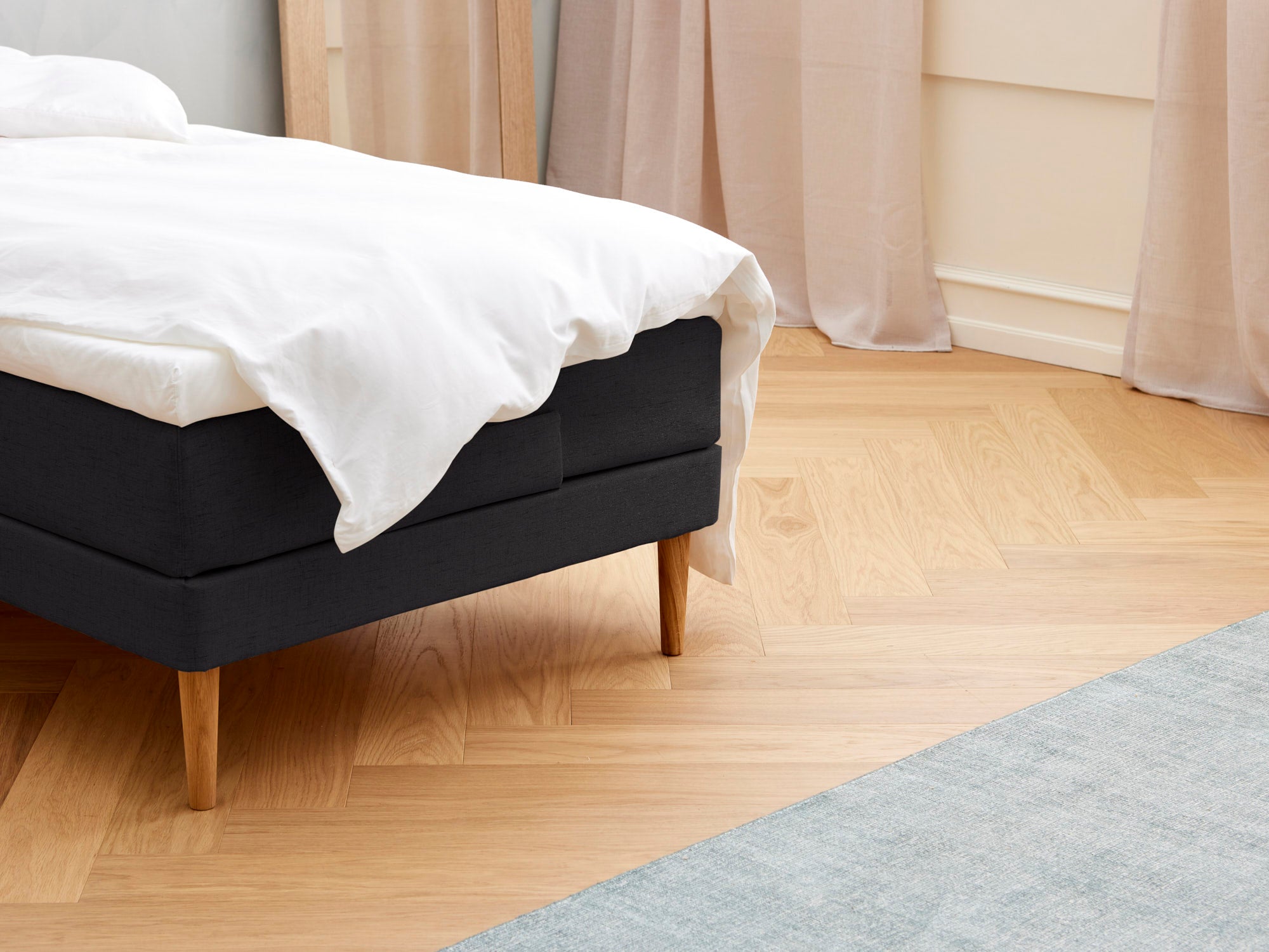 Majestæt - Kølende | Elevation (Sort) 90x210 cm.