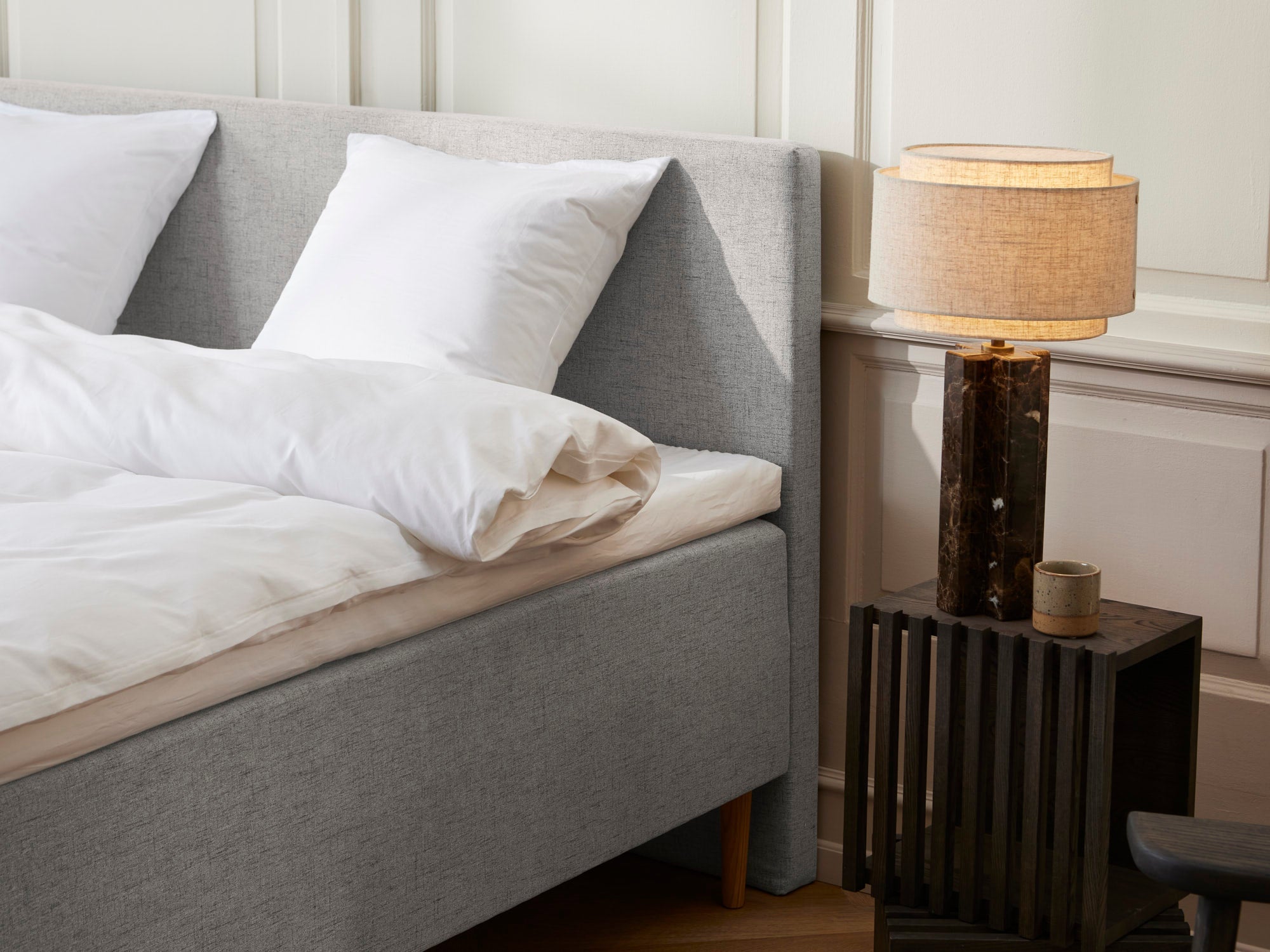 stockholm-modal-box-lysegra-180x200-cm