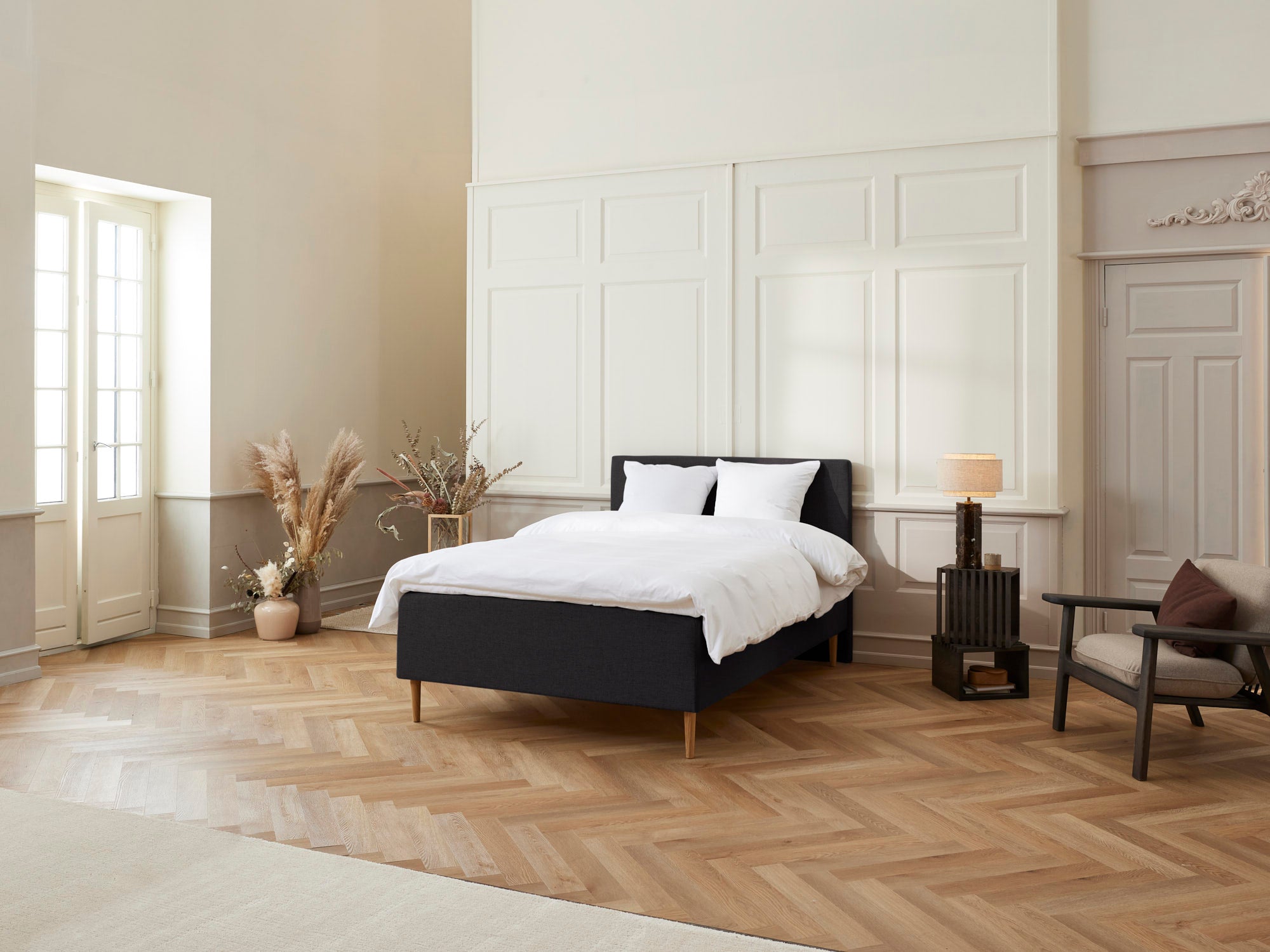 Majestæt - Luksus | Boxmadras (Sort) 140x200 cm.