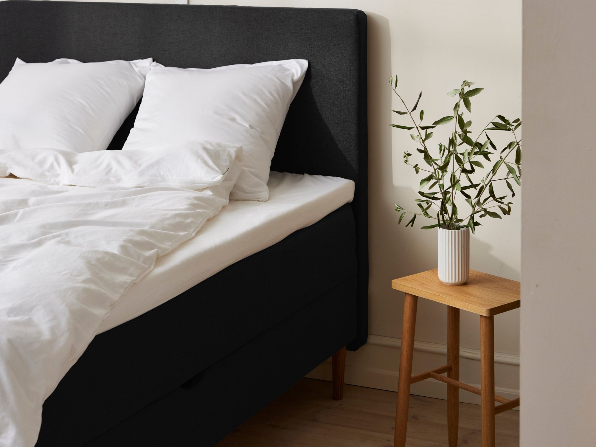 bergen-modal-sort-140x200-cm