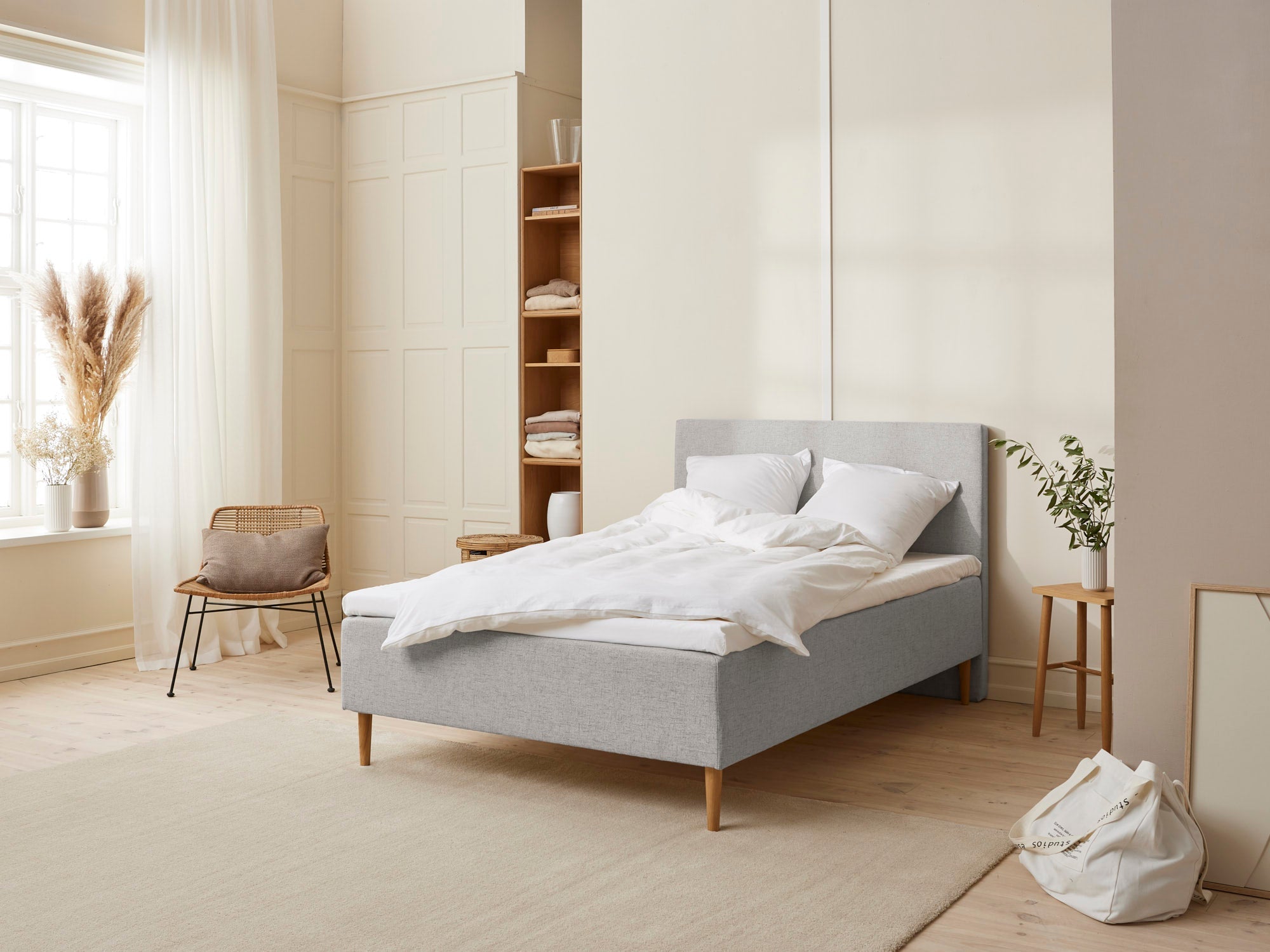 Majestæt - Trykaflastende | Boxmadras (Lysegrå) 120x200 cm.