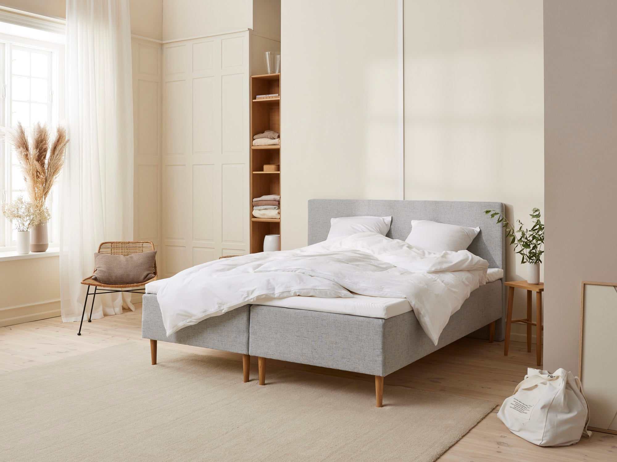 tromso-modal-box-lysegra-210x210-cm