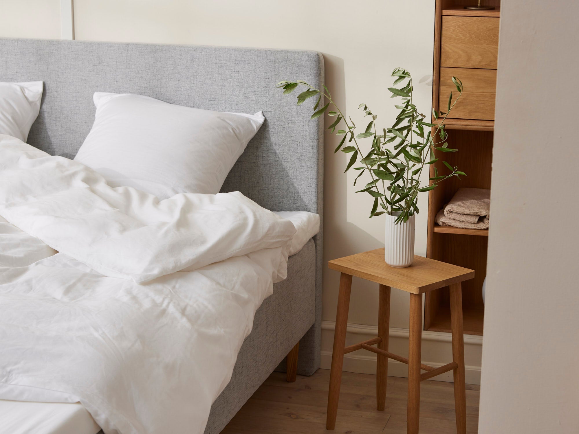 tromso-modal-box-lysegra-160x200-cm