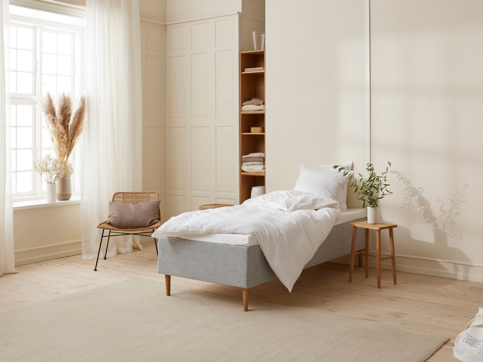 Majestæt - Trykaflastende | Boxmadras (Lysegrå) 80x200 cm.