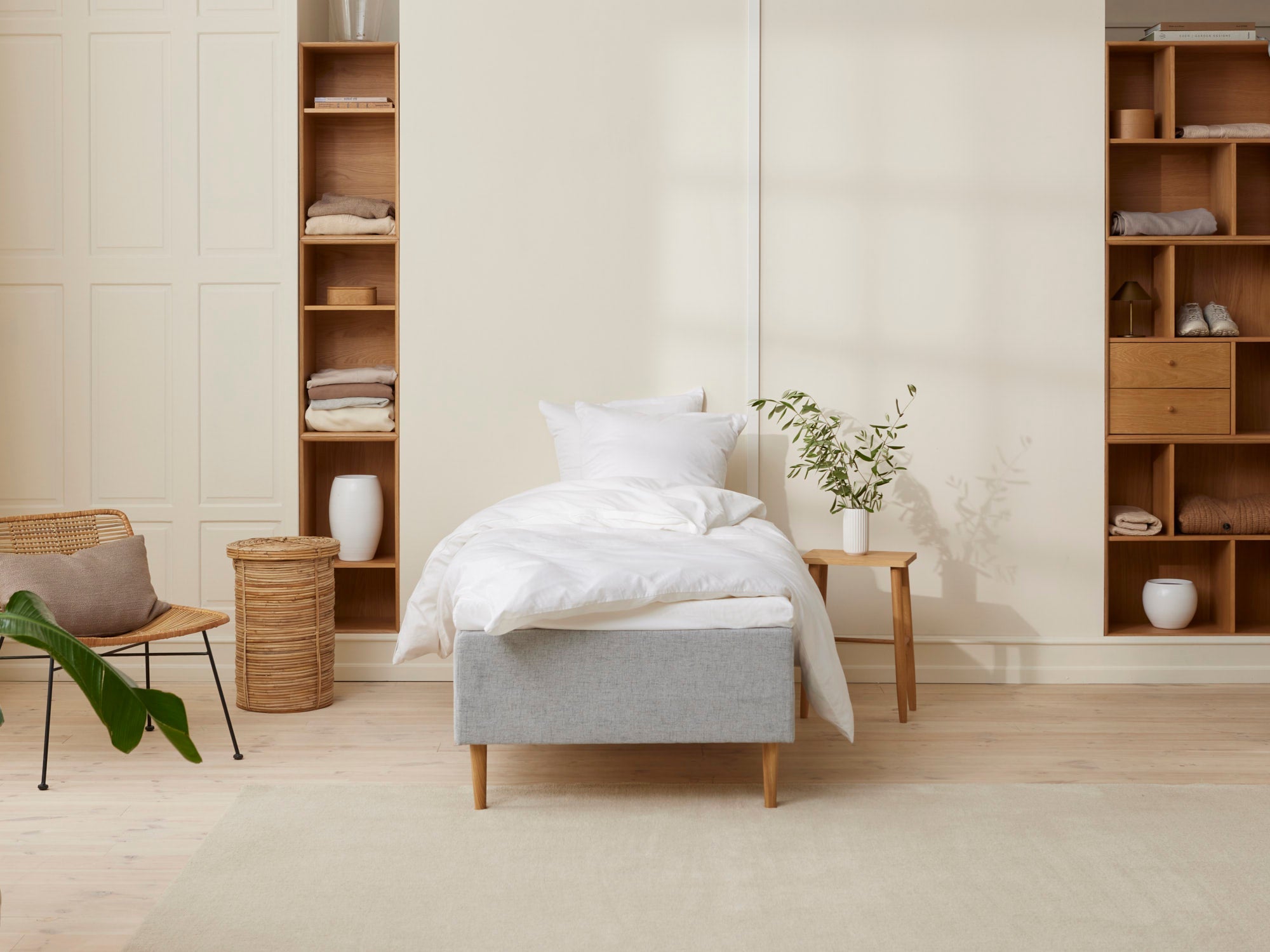 Majestæt - Trykaflastende | Boxmadras (Lysegrå) 90x200 cm.