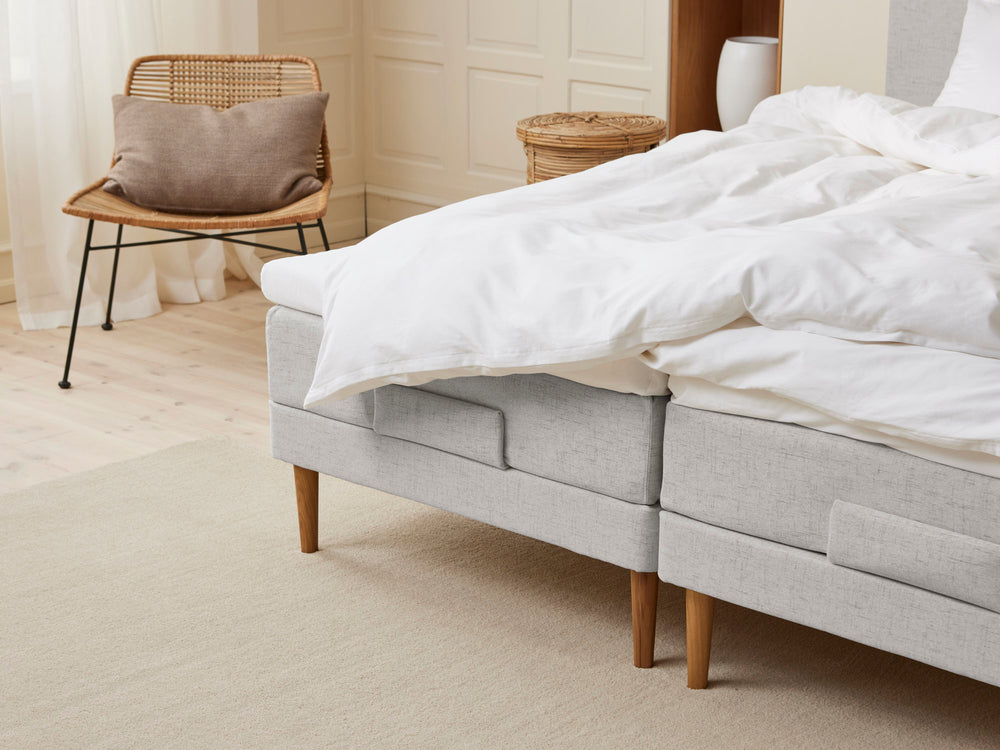 Monark - Trykaflastende | Elevation (Lysegrå) 180x210 cm.