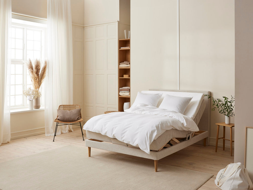 Monark - Trykaflastende | Elevation (Sand) 140x200 cm.