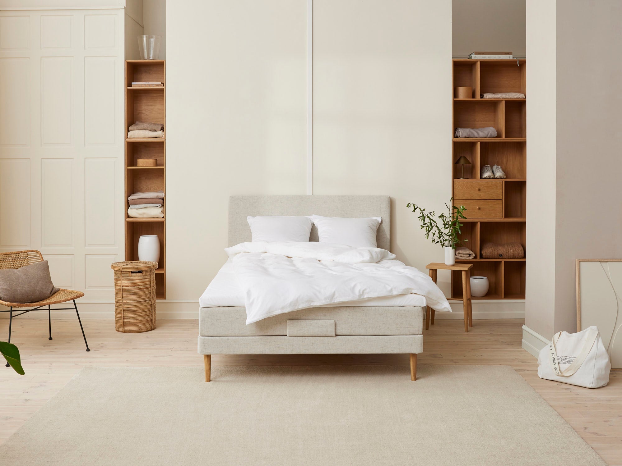 Fagmandens - Trykaflastende | Elevation (Sand) 120x200 cm.