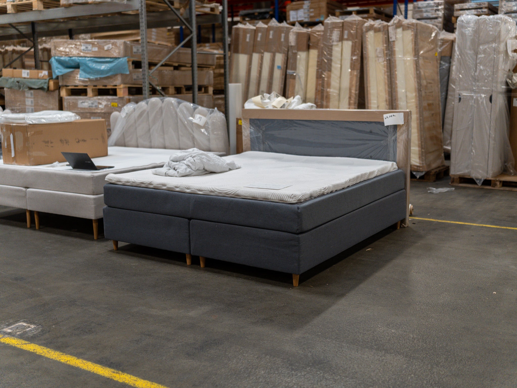 Kontinental 180x200 mørkegrå