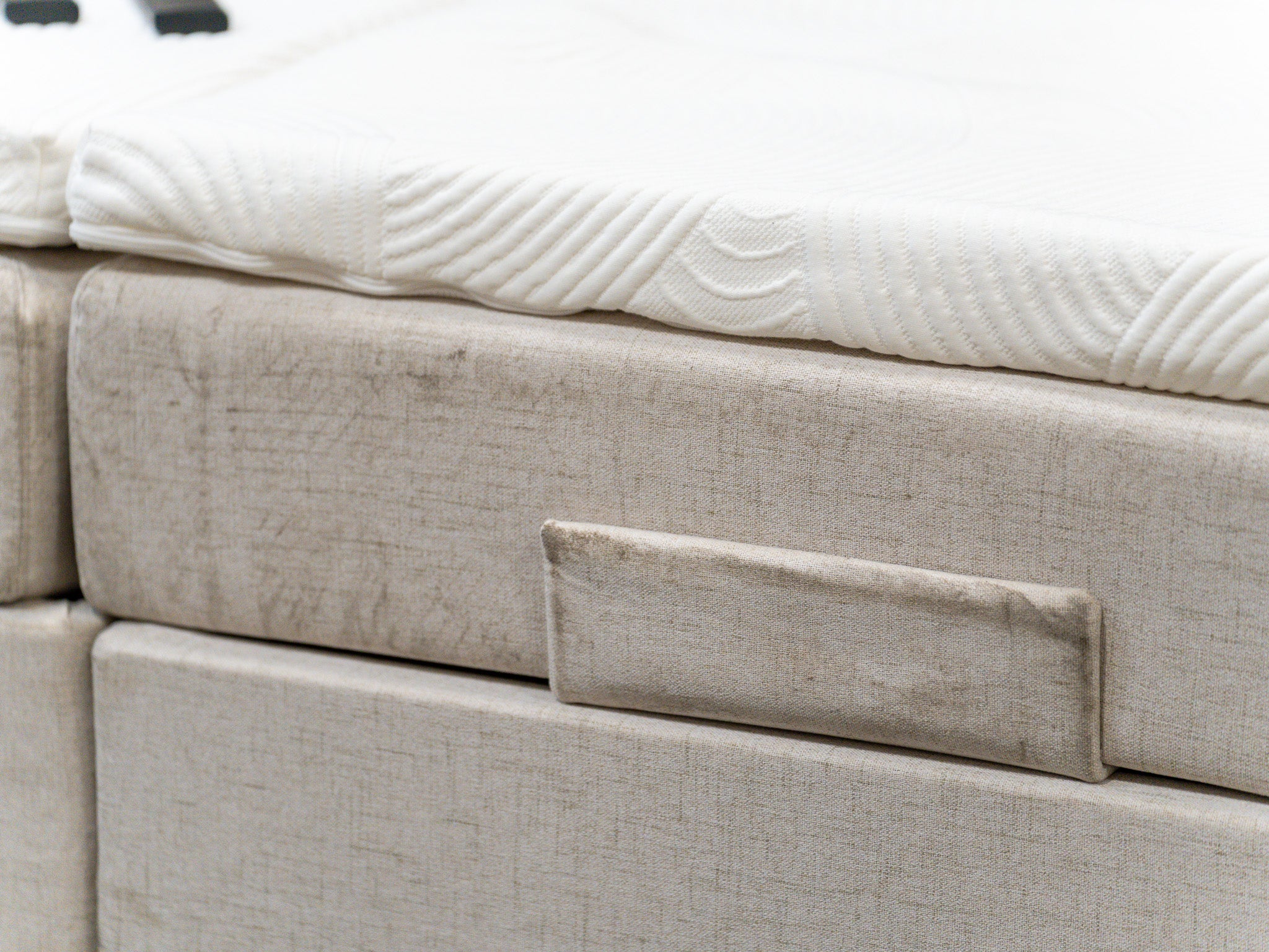 Elevation 180x200 sand