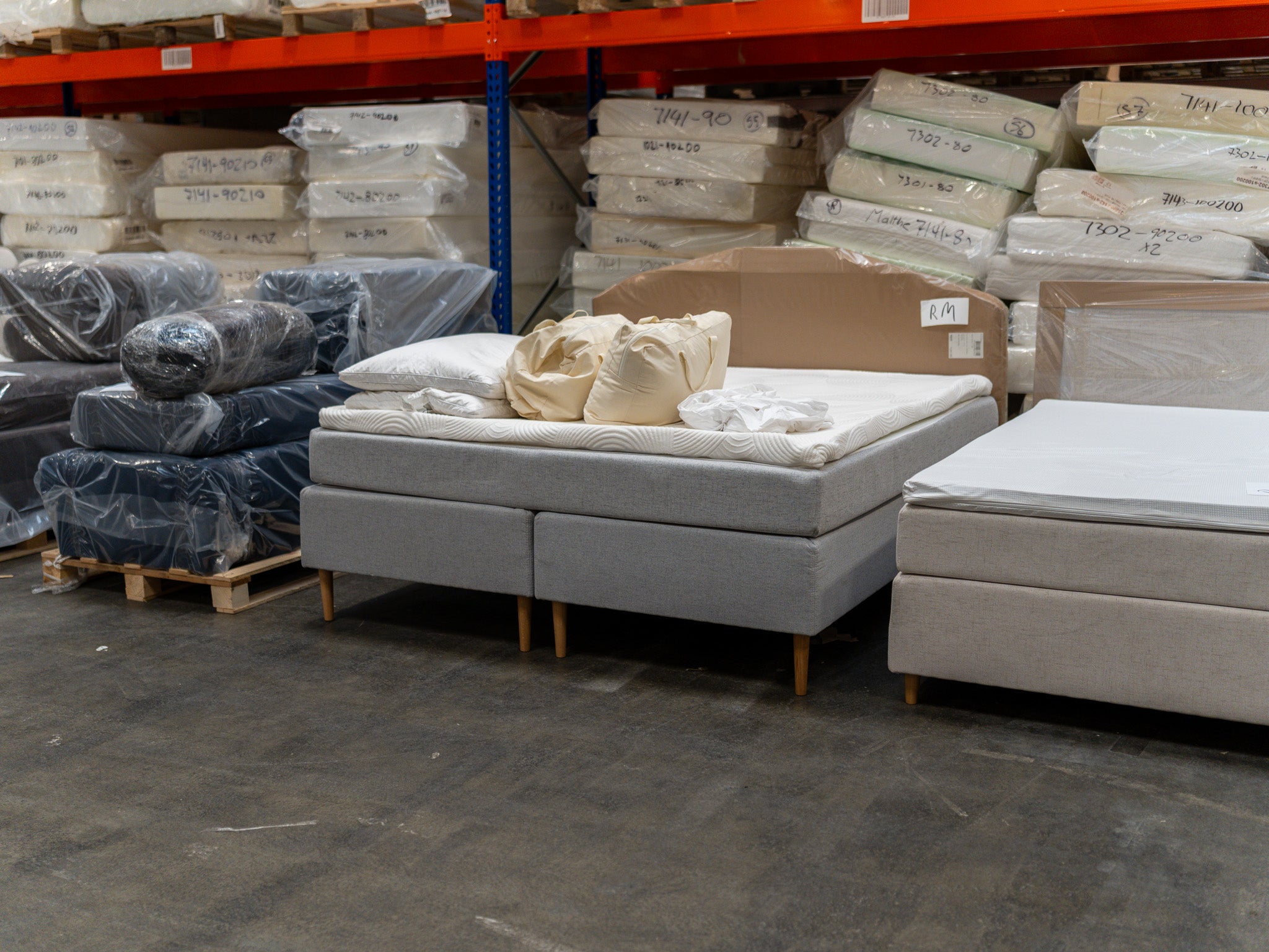 Kontinental 180x200 grå