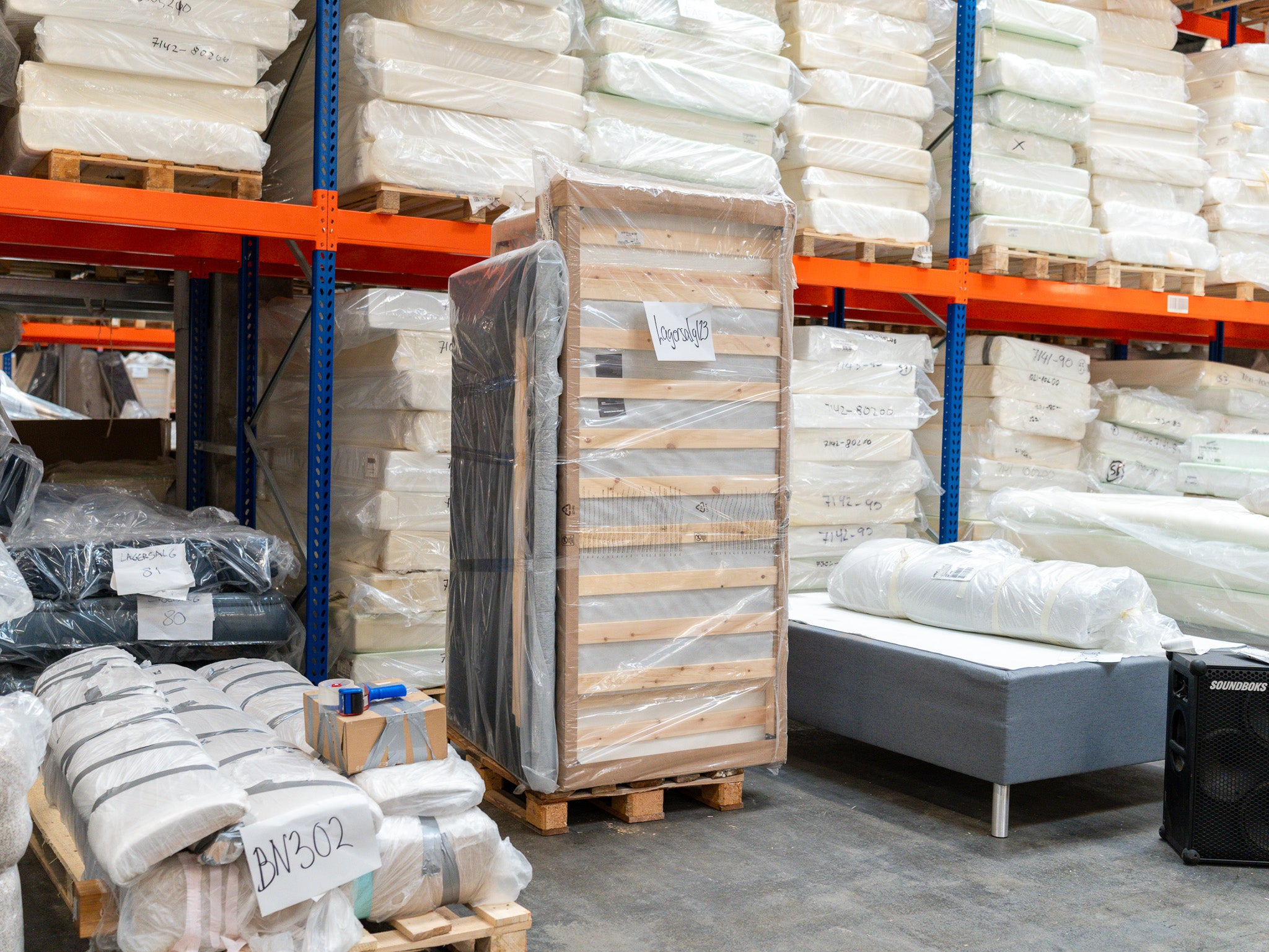 Boksmadras 180x200 grå