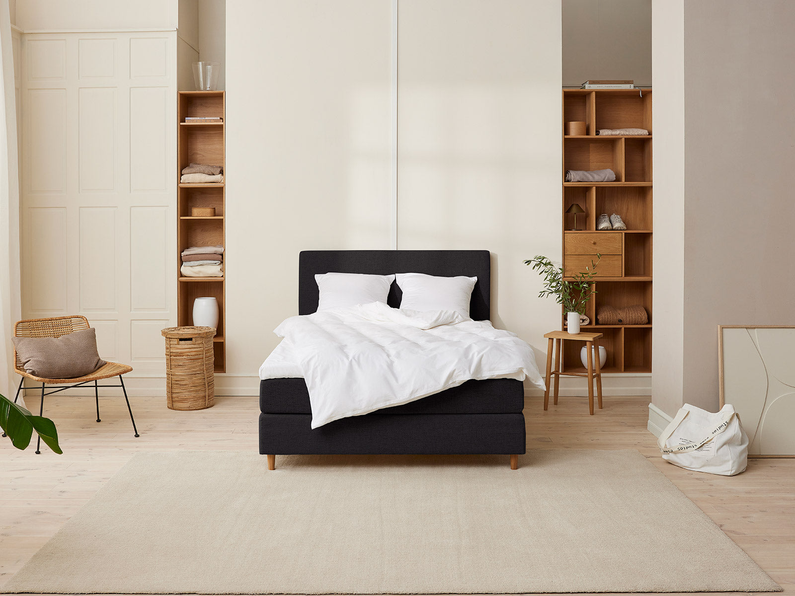 Fabrikkens - Trykaflastende | Kontinental (Sort) 140x200 cm.