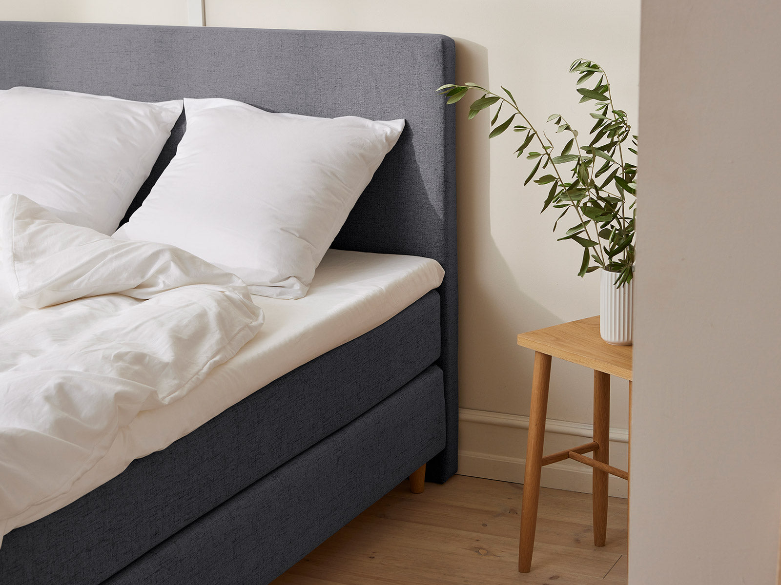 Fabrikkens - Trykaflastende | Kontinental (Antracit) 140x200 cm.