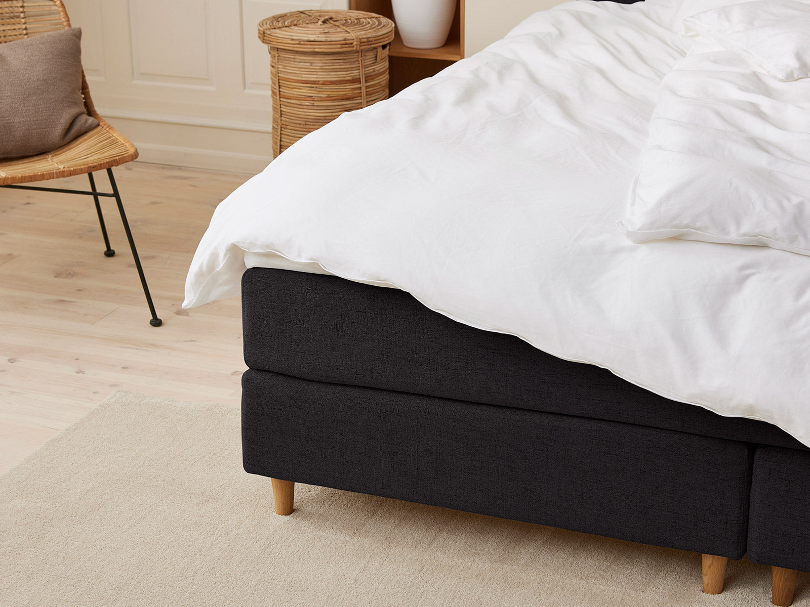 Fabrikkens - Trykaflastende | Kontinental (Sort) 180x200 cm.