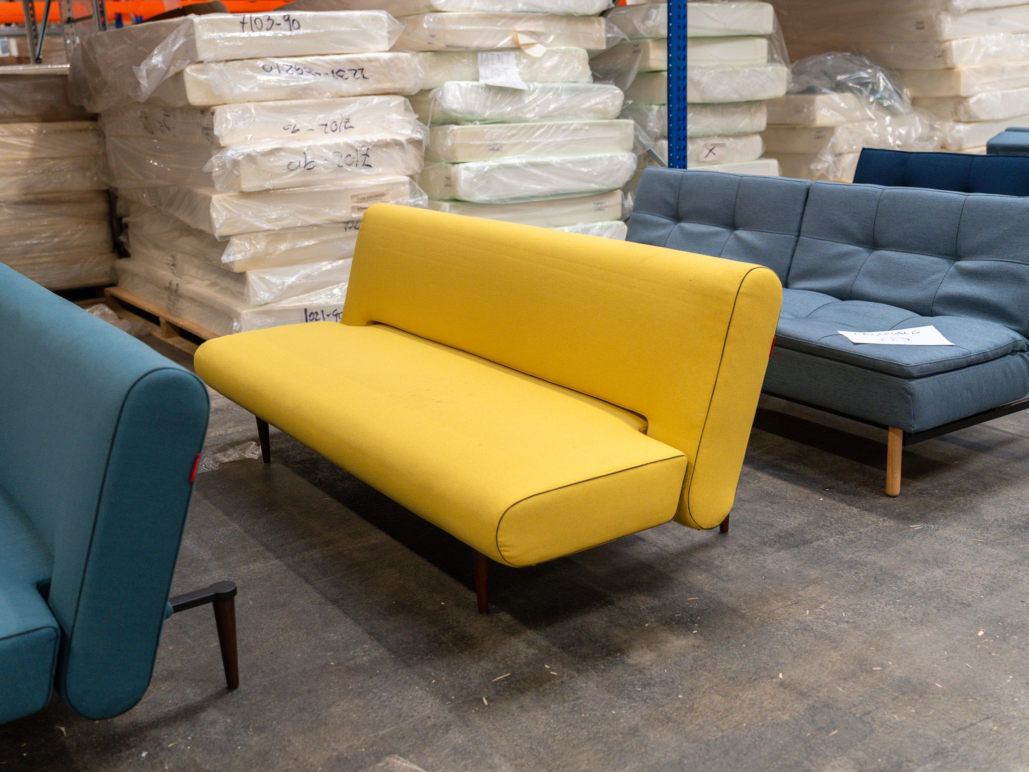 Recast sovesofa Elegance Burned Curry