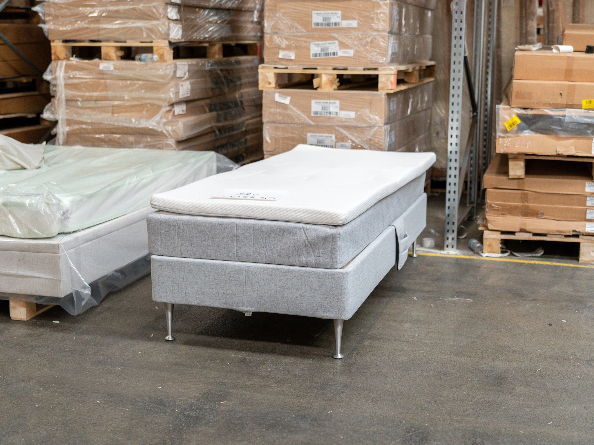 Elevation 90x200 grå