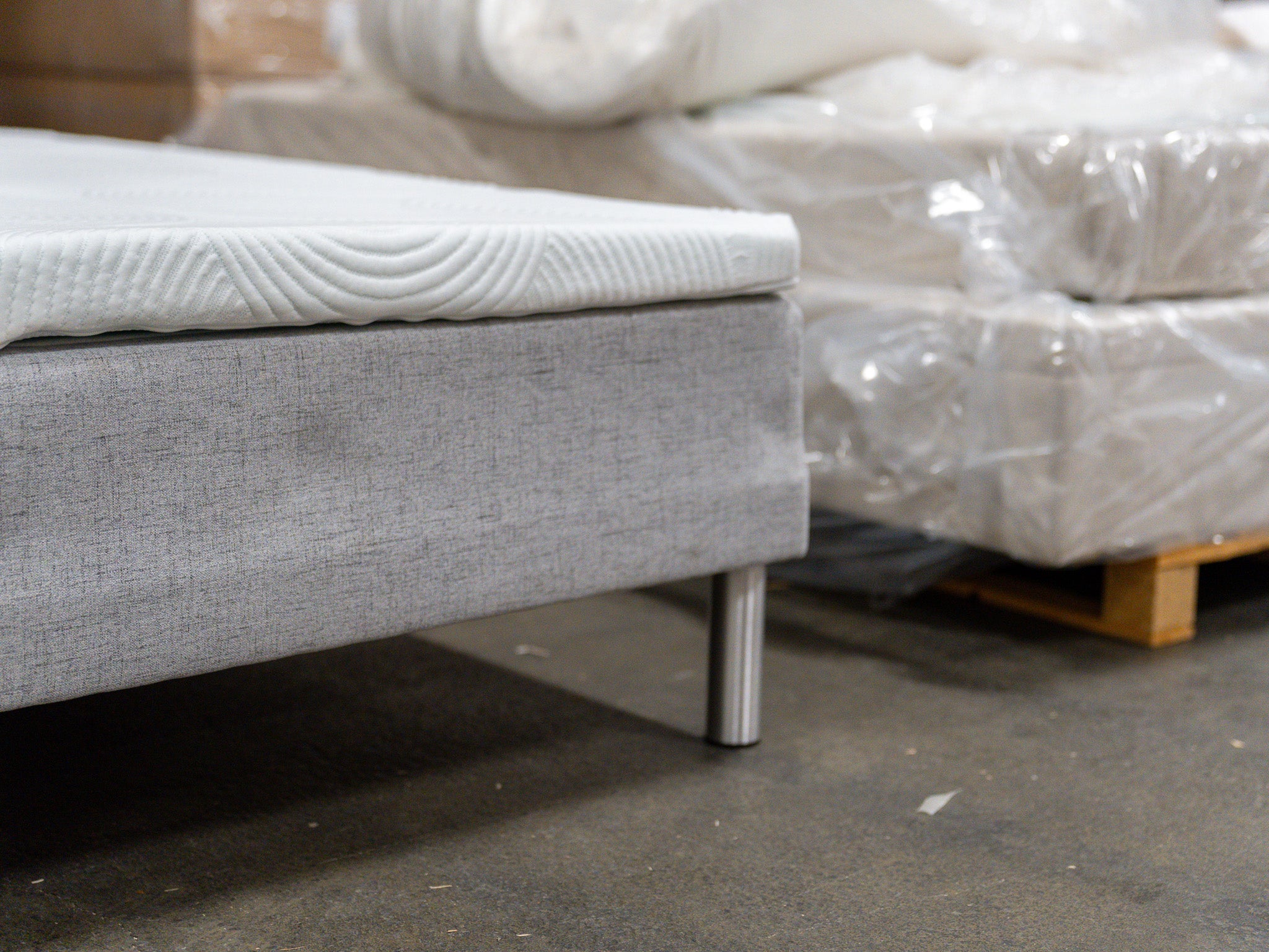 Boksmadras 180x200 grå