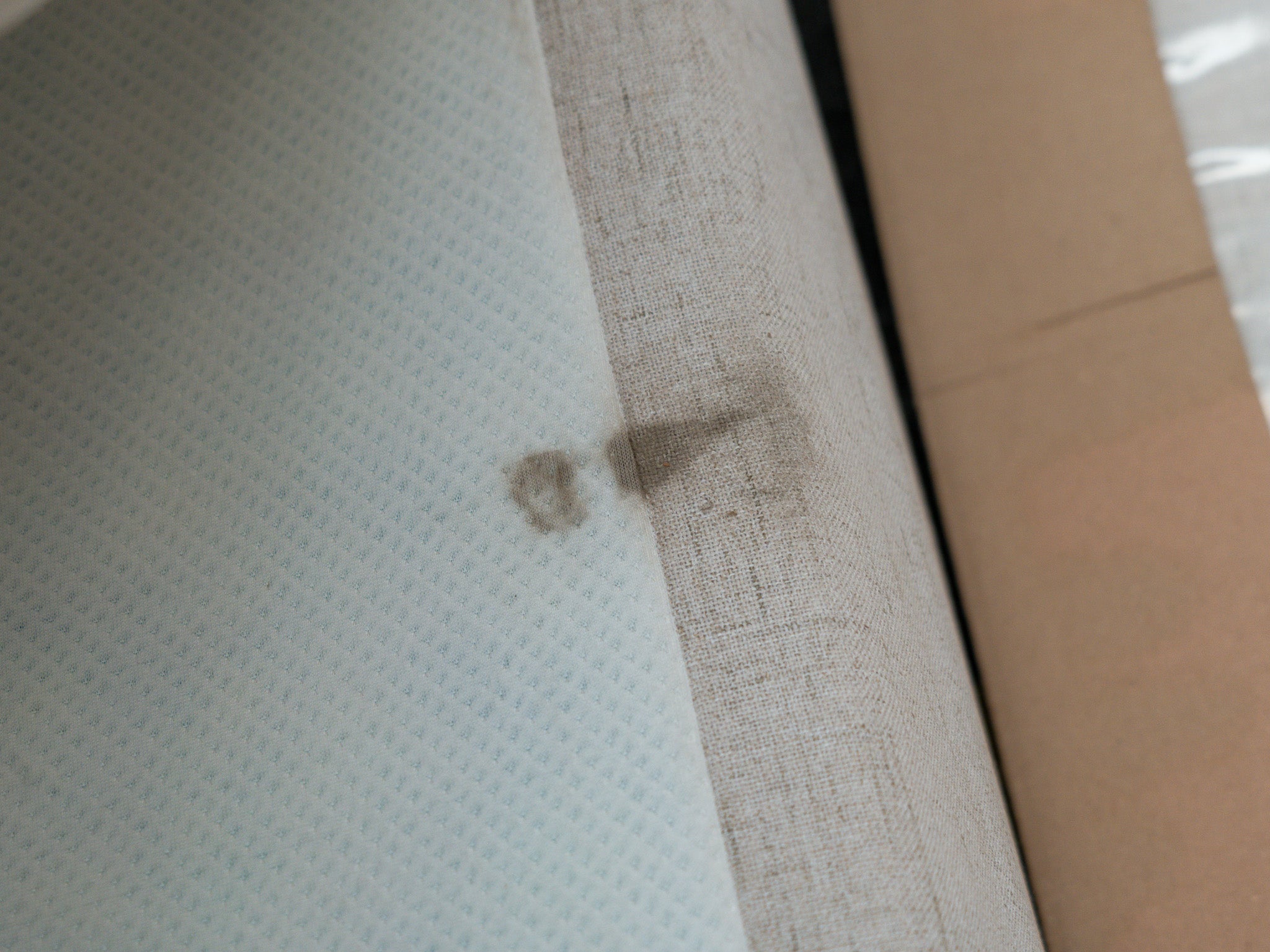 Retur - Majestæt Trykaflastende | Kontinental (Sand) 180x200