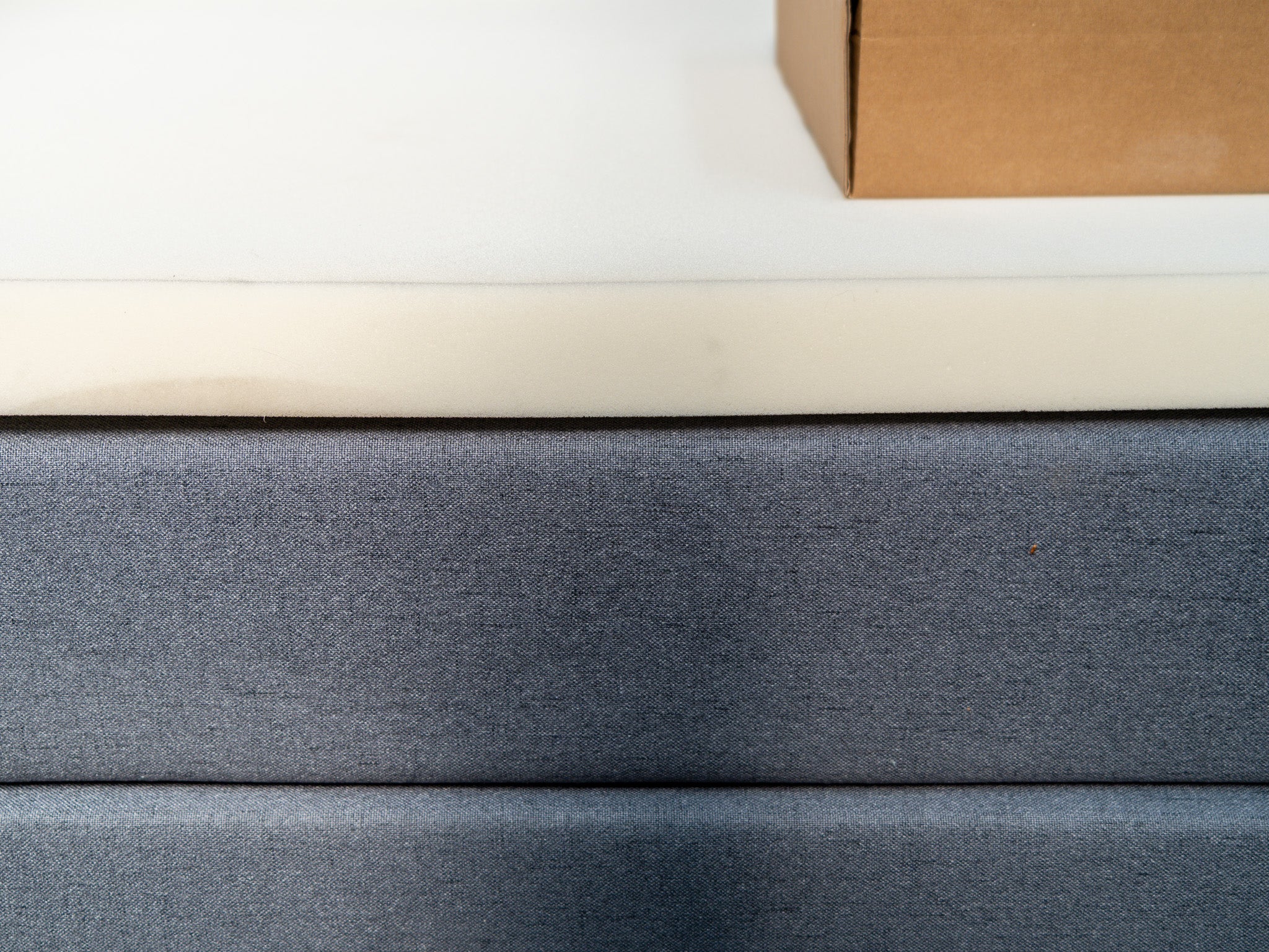 Retur - Majestæt Trykaflastende | Kontinental (Mørkegrå) 180x200