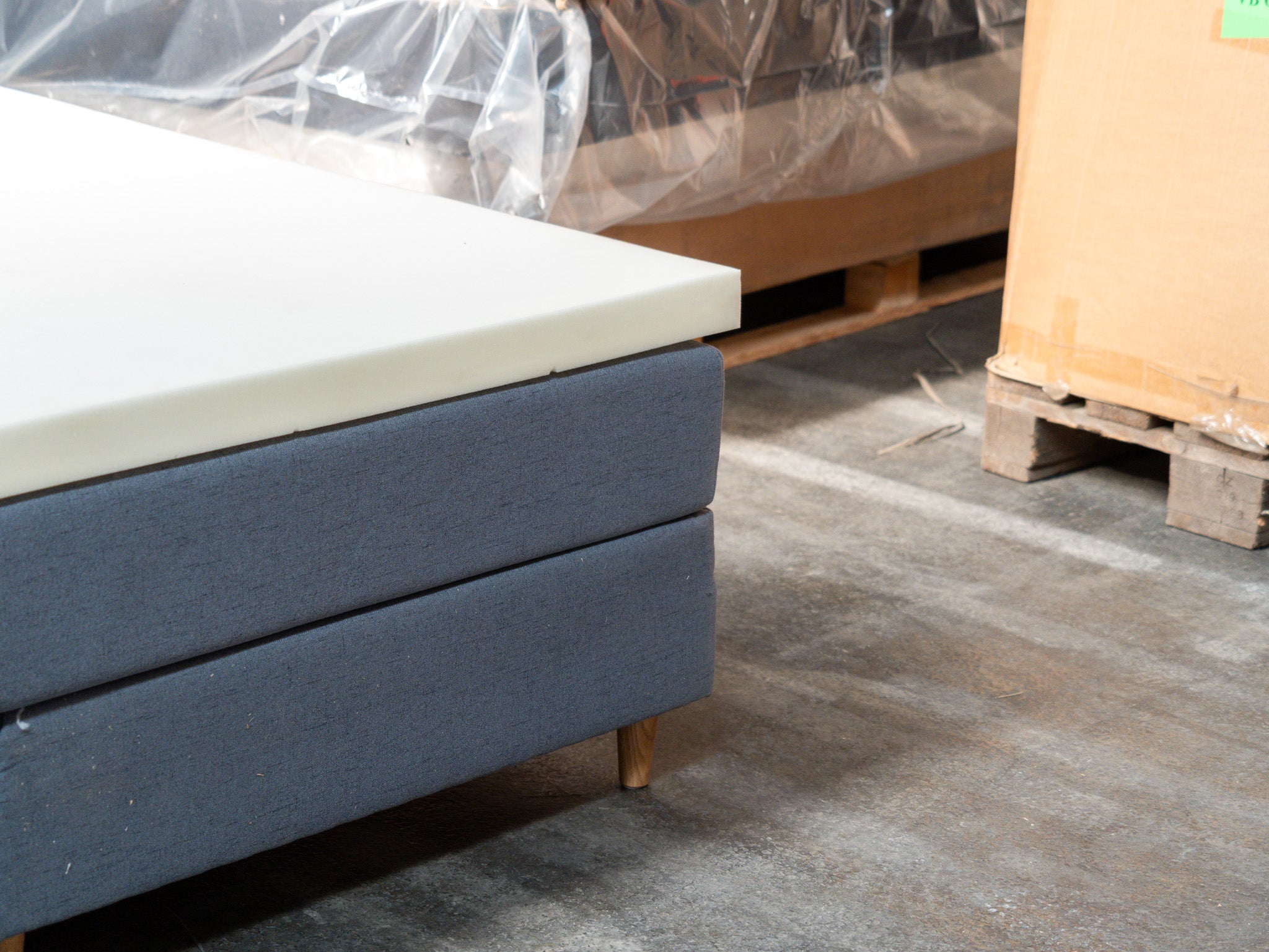 Retur - Majestæt Trykaflastende | Kontinental (Mørkegrå) 180x200