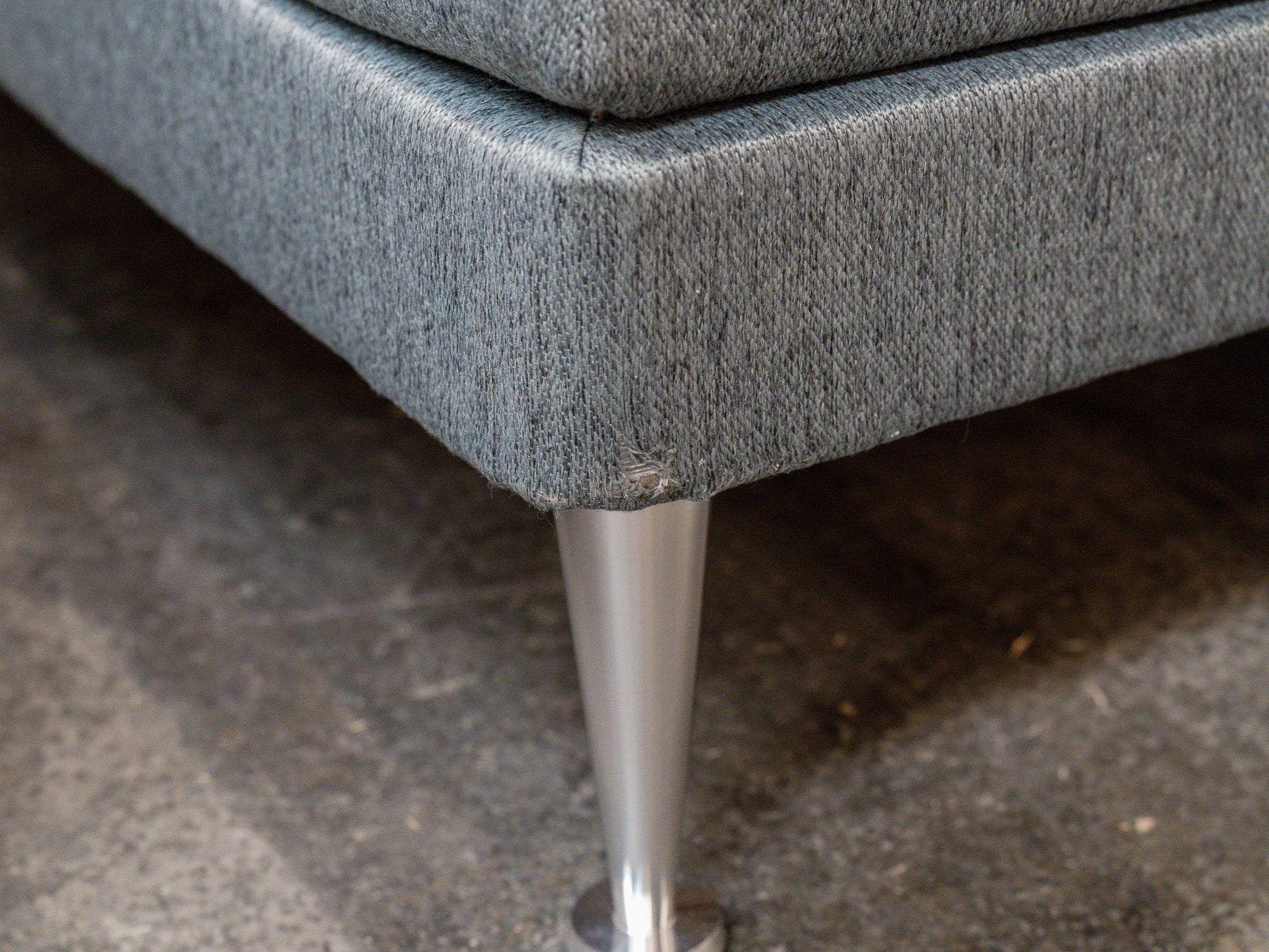 Elevation 90x200 mørkegrå