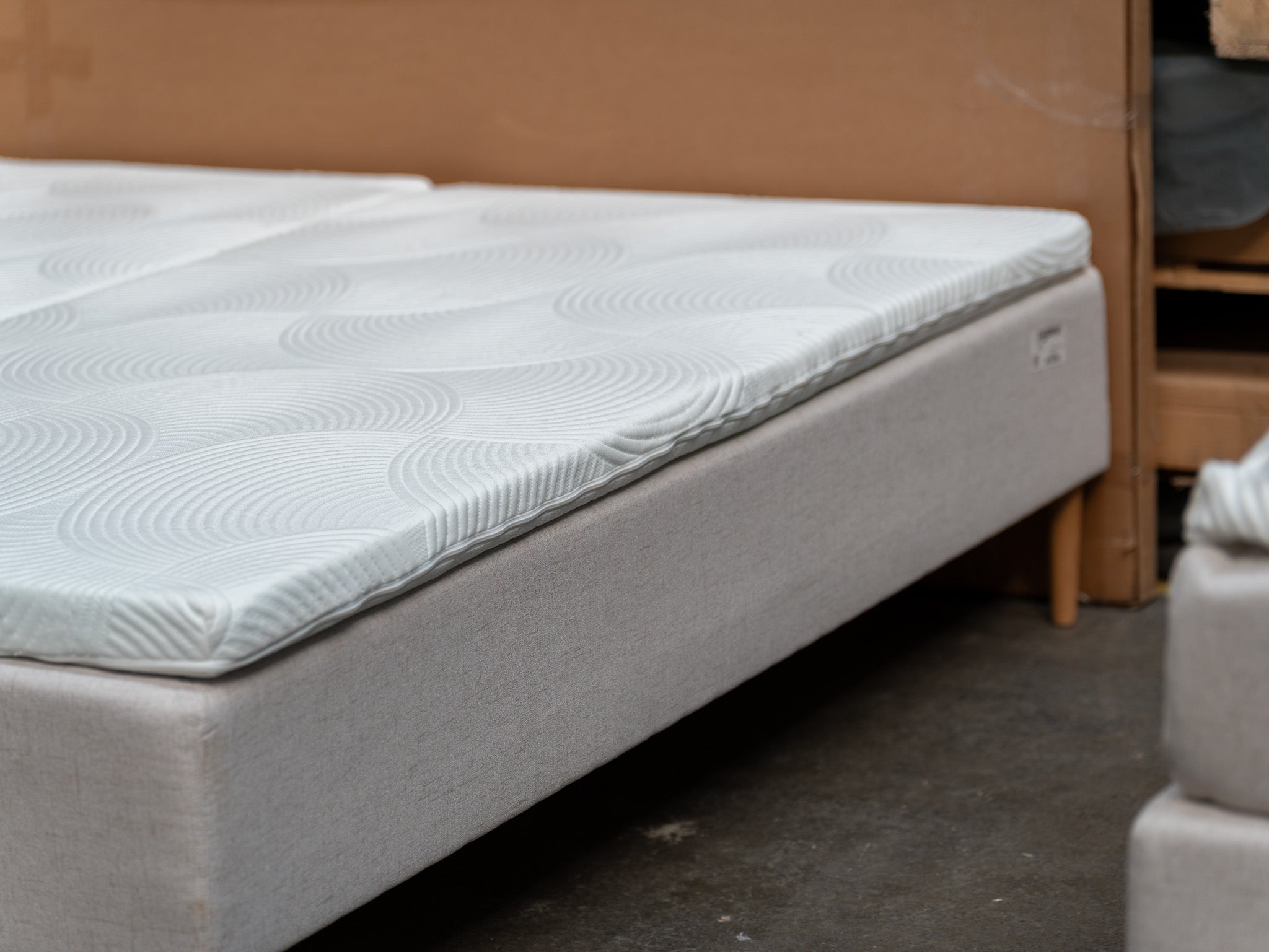 Boksmadras 180x200 sand