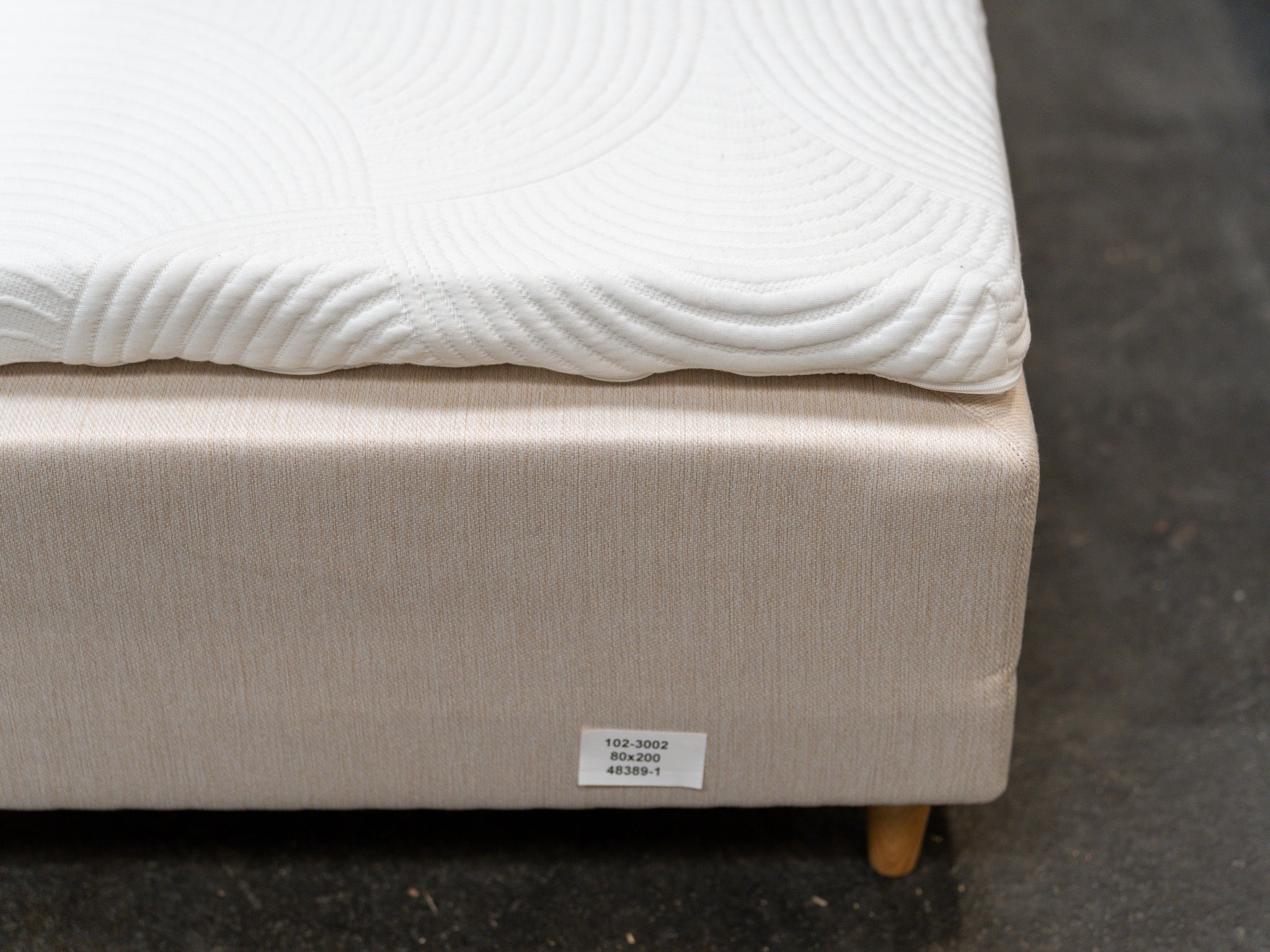 Boxsmadras 80x200 sand