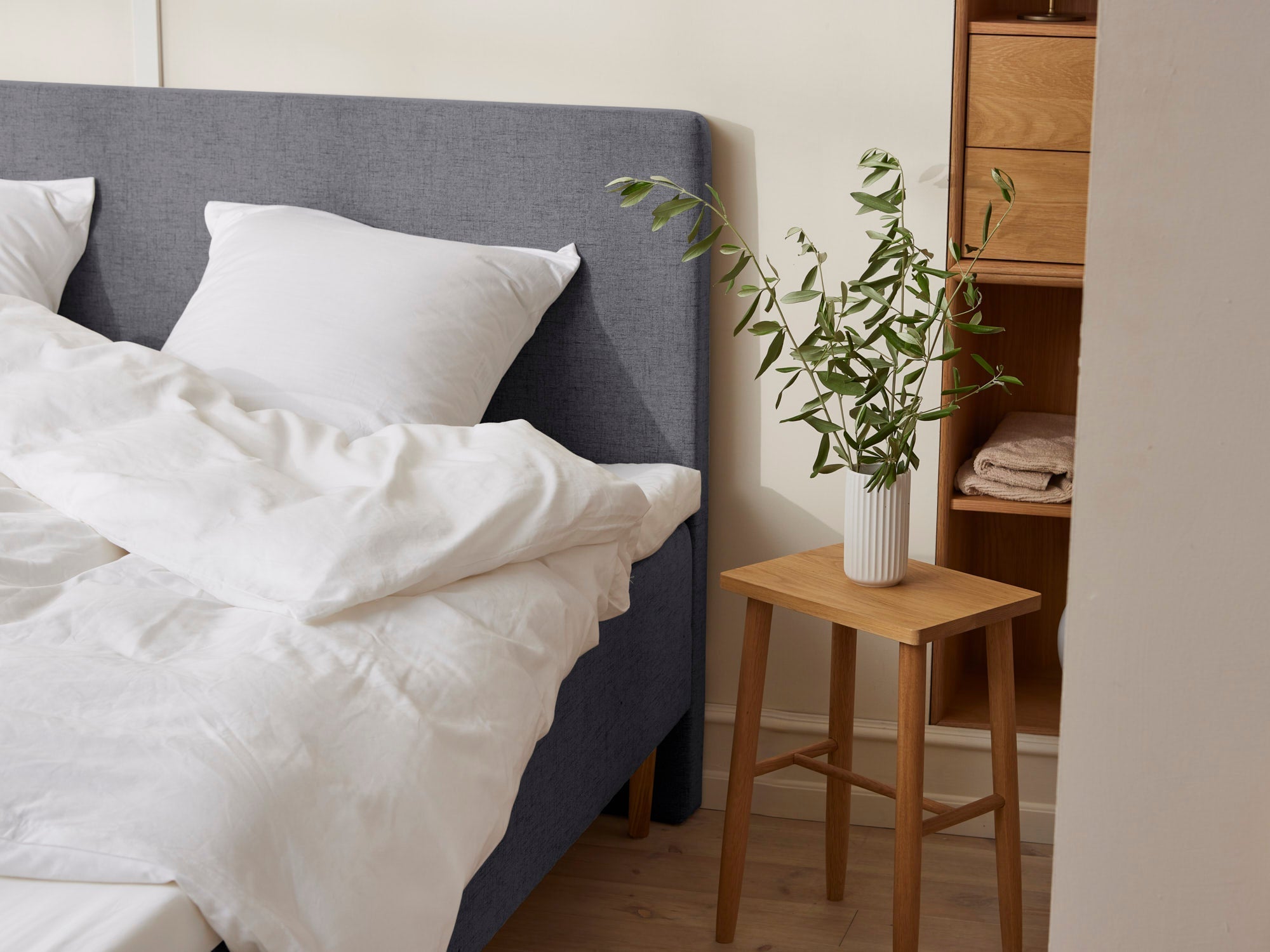tromso-modal-box-antracit-180x200-cm