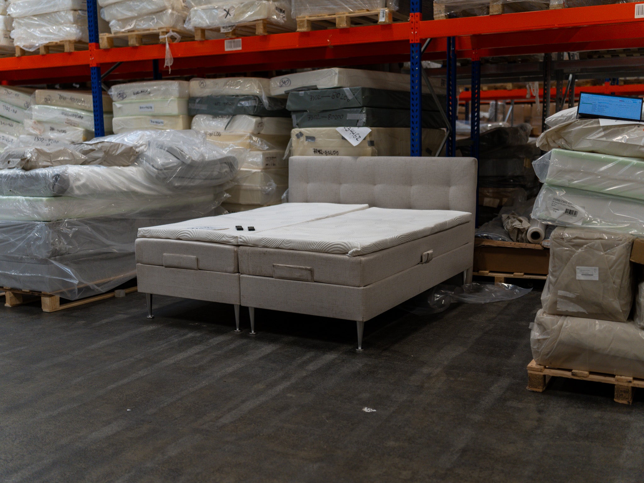 Elevation 180x200 sand