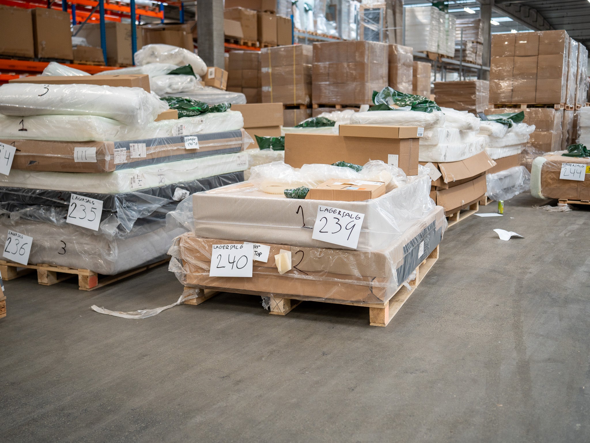 Boksmadras 140x200 sand