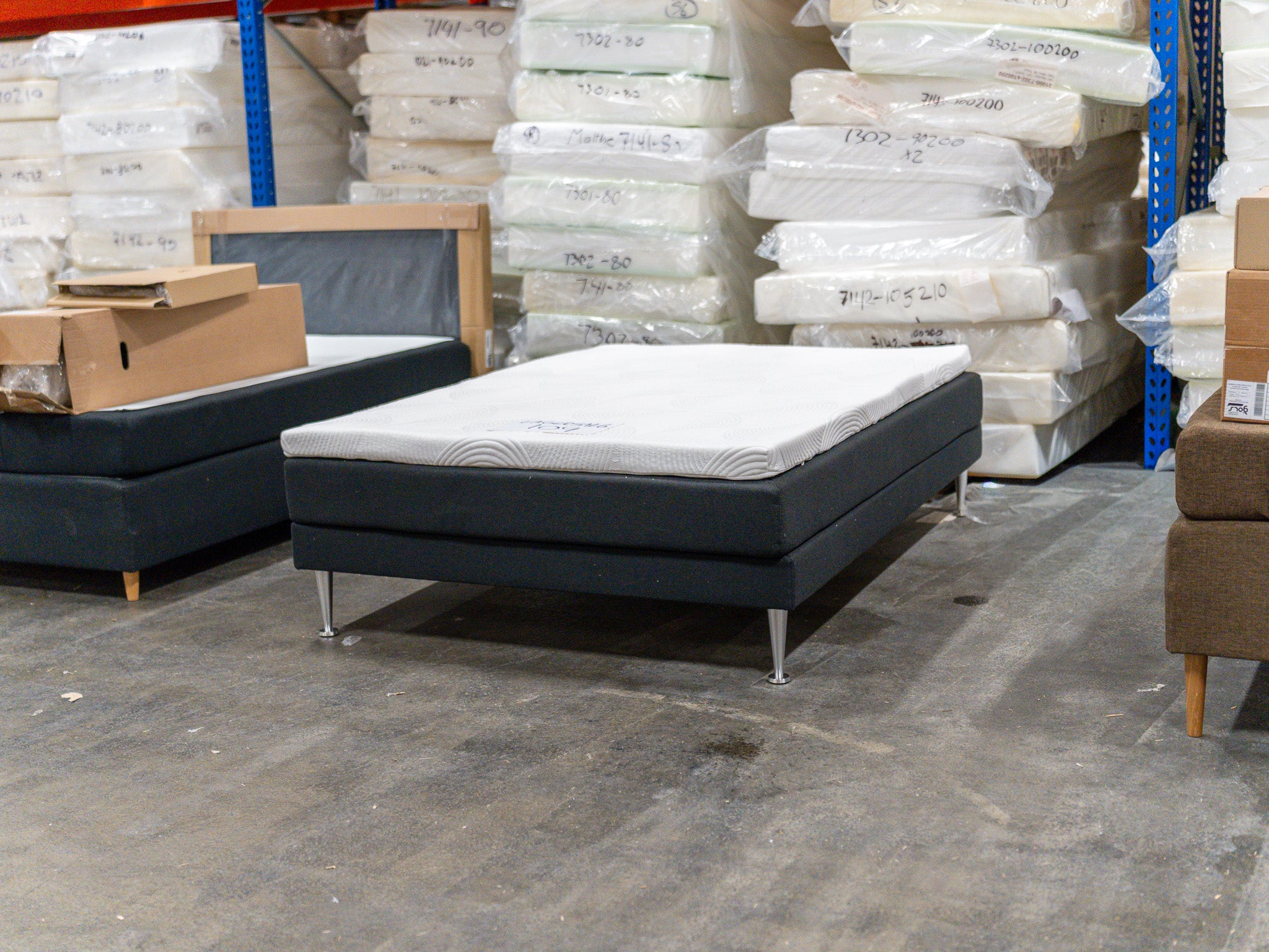 Kontinental 140 sort